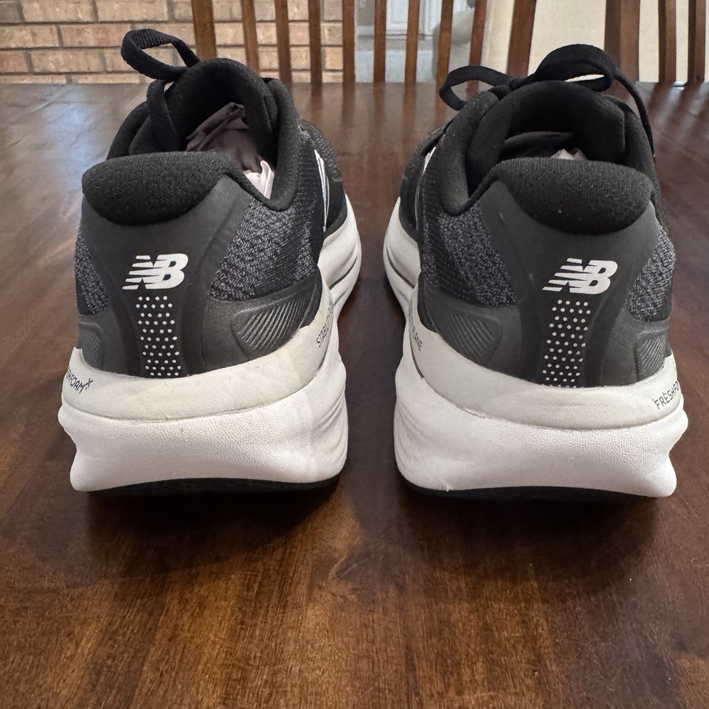 New Balance Fresh Foam x 860v15 Women's Running Shoes Size 7.5 Black/White - Picture 5 of 8